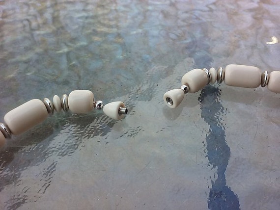 Vtg Rounded Rectangular Mixed Bead 32" Necklace H… - image 4