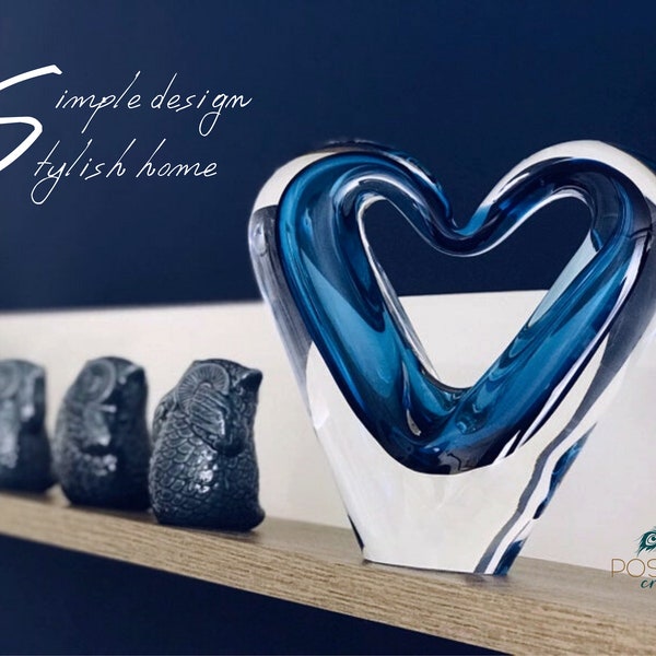 Duża krystalicznie niebieska szklana rzeźba serca, szklana figurka niebieskiego serca, spersonalizowany prezent ślubny lub rocznicowy