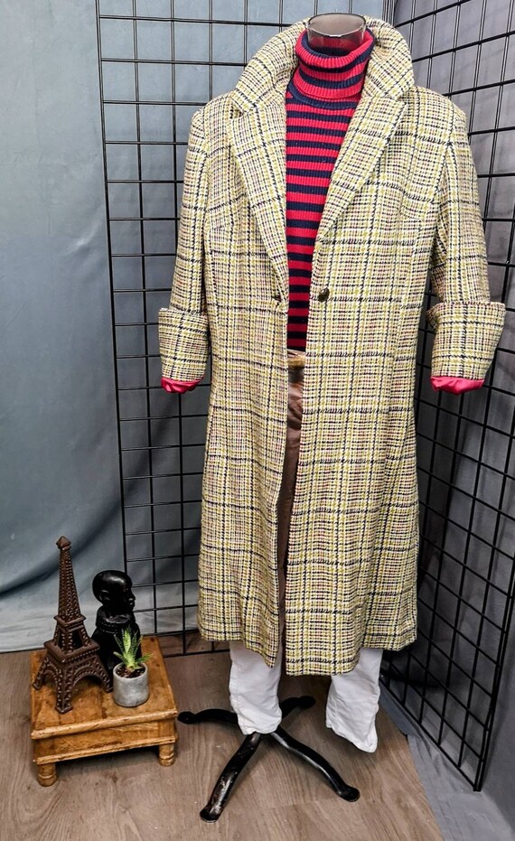 SOLD!! Vintage 90s vir-go' IVORY black red green plaid princess seam boyfriend oversized coat