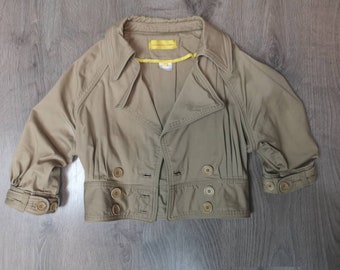 Experience the Class - 00s Catherine Malandrino Vintage Trench Coat | TheStyleMinr.com