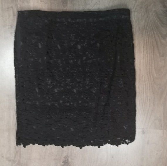 neo-vintage guipure cotton crochet fully lined black pencil cut tapered mini skirt