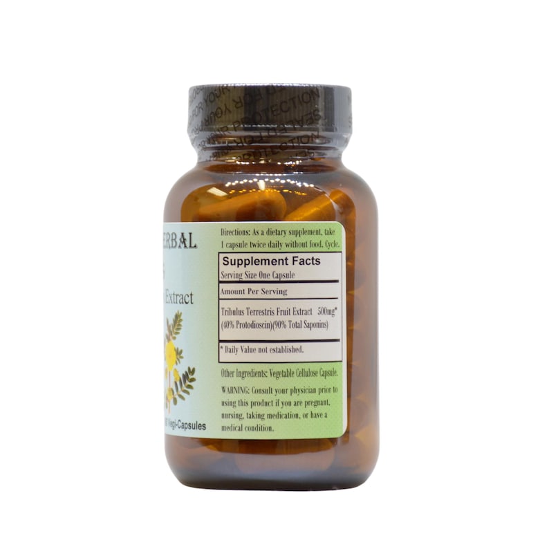 Pode incluir: Uma garrafa de vidro castanho com um r&oacute;tulo branco contendo um suplemento alimentar chamado "Extrato de Fruta de Tribulus Terrestris". O r&oacute;tulo indica que a quantidade por por&ccedil;&atilde;o &eacute; de 500 mg com 4% de Protodioscina e 90% de Saponinas Totais. A garrafa est&aacute; cheia de c&aacute;psulas.