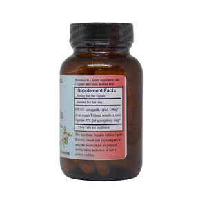 Pu&ograve; includere: Una bottiglia di vetro marrone con un'etichetta bianca che contiene informazioni sui supplementi alimentari per estratto di Ashwagandha 700 mg e piperina 98% (per l'assorbimento) 6 mg. L'etichetta include anche istruzioni per l'uso e un avvertimento per consultare un medico prima di utilizzare il prodotto.