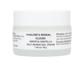 Puede incluir: Un tarro blanco de crema gel auto-renovadora Swertia Centella de Elixires Herbales Barlowe, con una etiqueta que dice "1.06 oz/ 30 g".