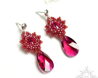 FUCHSIA - rosafarbene Ohrsteckerperlengewebte Ohrringe mit Toho-Samen und Swarovski-Kristallen auf Sterling Silber-Pfosten