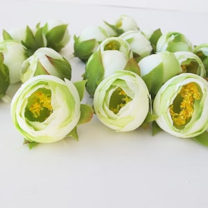 EXTRA SALE -20% groen wit 25 mini-ranonkelhoofdjes boterbloem ranonkel kunstzijde bloemen 1,2&quot; haaraccessoire bloemenbenodigdheden stof