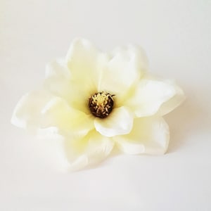 5 Silk Magnolias ON STEMS Artificial Flowers Magnolia Big Creamy Yellow 9&quot; Floral DIY Wedding Hair Accessories Flower Supplies Faux Fake