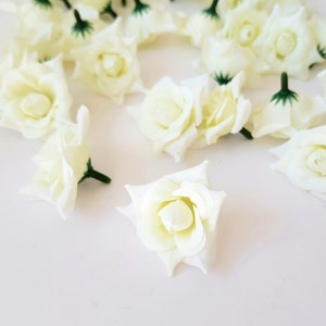 VENTA EXTRA -20% 50 Mini Rosas Blancas Cremosas Muy Hermosas Rosas de Seda Manualidades DIY Flores de Seda Flores Artificiales Suministros Falsas Pequeñas