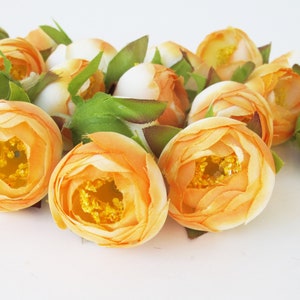 EXTRA SALE -20% Zacht oranje 25 mini-ranonkelhoofdjes Boterbloem Ranonkel kunstzijde bloem 1,2&quot; haaraccessoire bloemenbenodigdheden stof