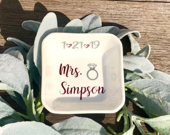 Personalized Ring Dish with Date- Ring Dish- Bridal shower gift- Wedding Gift- Engagement Gift- Jewelry Holder-Personalized-Bride to Be Gift