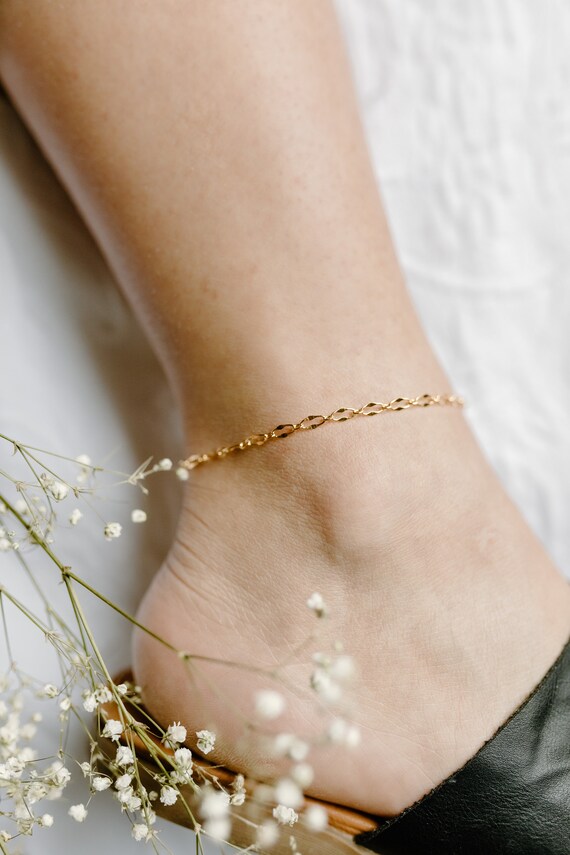 Delicate gold shop anklet