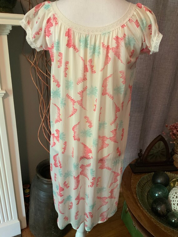 Vintage multi-colored night gown - image 2