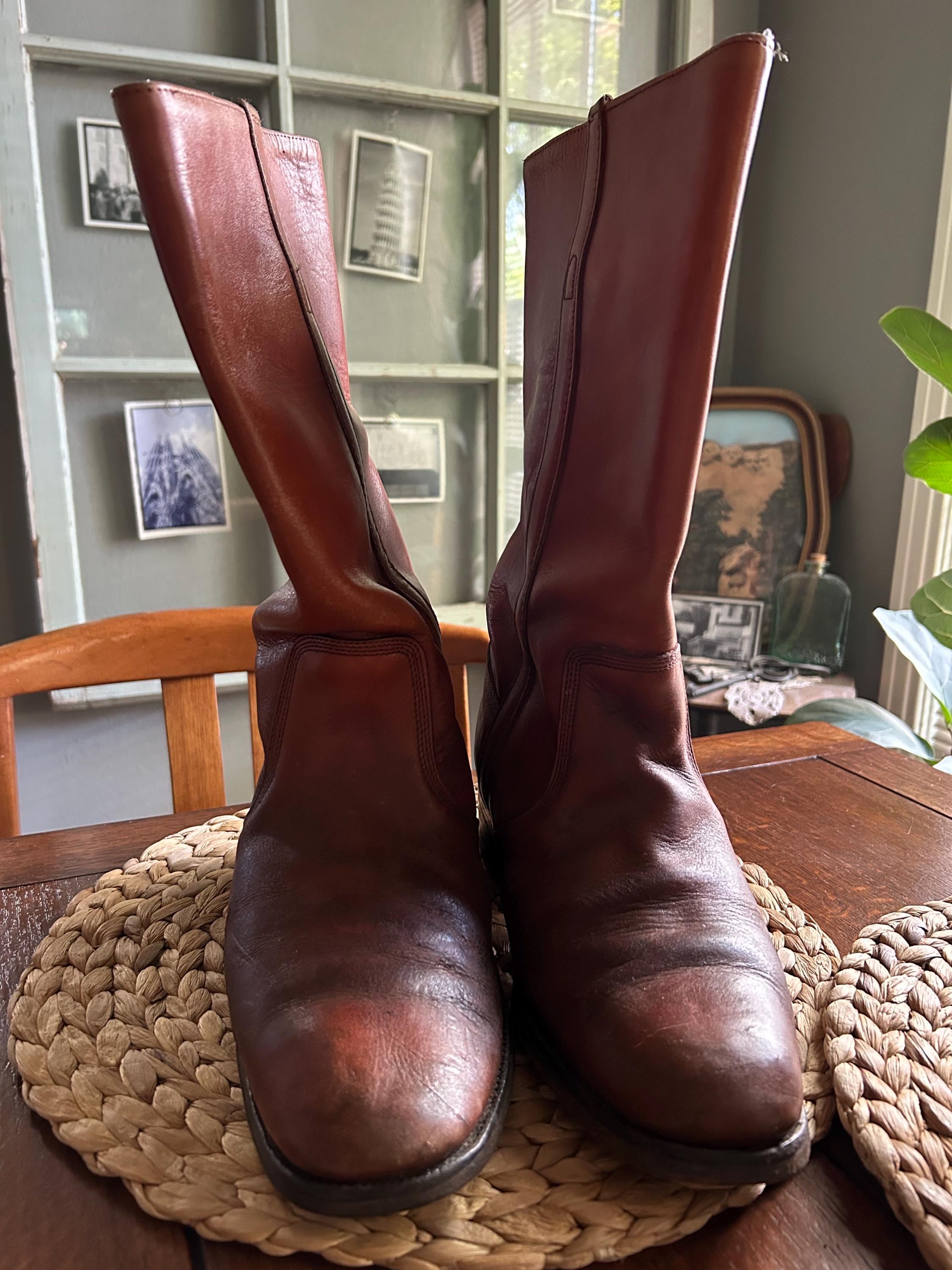 Awesome Vintage Frye Cowboy Boots Mens 9.5 womens 11 Ladies Vintage FRYE Broken-in Beat-up Distressed Natural Tan  main image 4