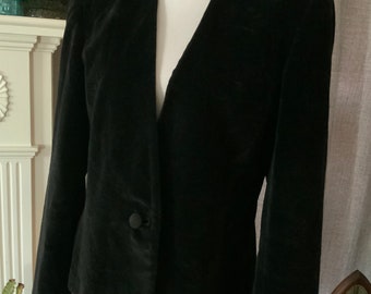 Evan Picone Black Velvet Blazer with Shoulder pads