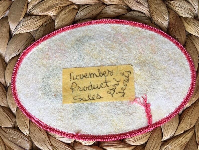 November Sales 1986 Girls Scout patch