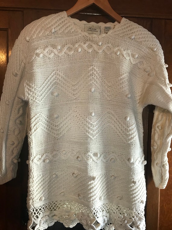 Express Handknitted Internationale 1980s Ivory swe