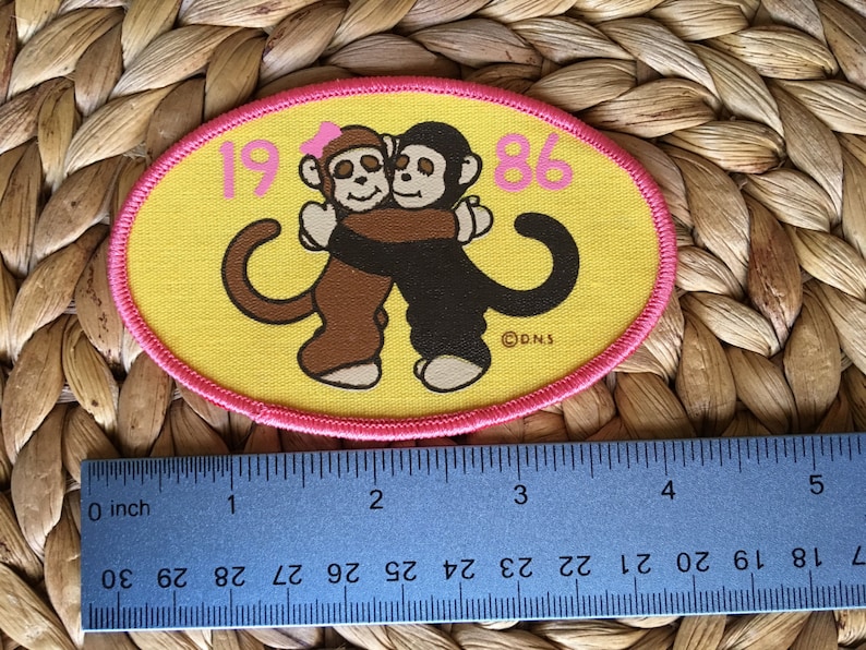 November Sales 1986 Girls Scout patch