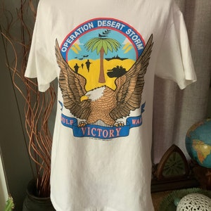1991 Operation Desert Storm tee, Size Large