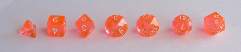 D&D Würfel Set Magnete Transparent Peach Bild 2