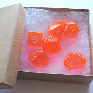 D&D Würfel Set Magnete Transparent Peach Bild 1
