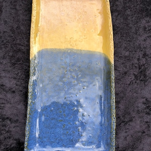 Two tone Pottery plate/dish