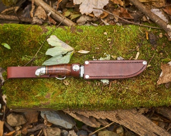 Knife Belknap Bluegrass fixed blade knife with serrated edge and custom made leather sheath