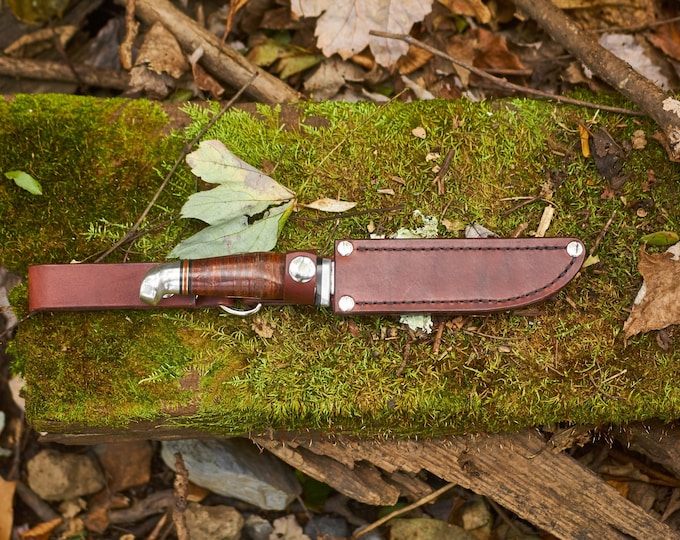 Knife Belknap Bluegrass fixed blade knife with serrated edge and custom made leather sheath