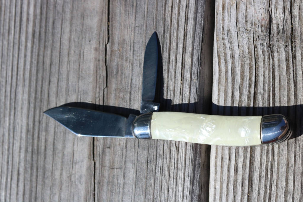 Vintage Imperial Pocket Knife Imperial 2 blade folding knife advertising