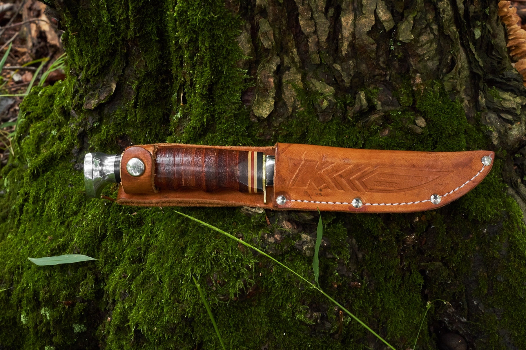 Vintage Kabar 1232 fixed blade knife with original sheath