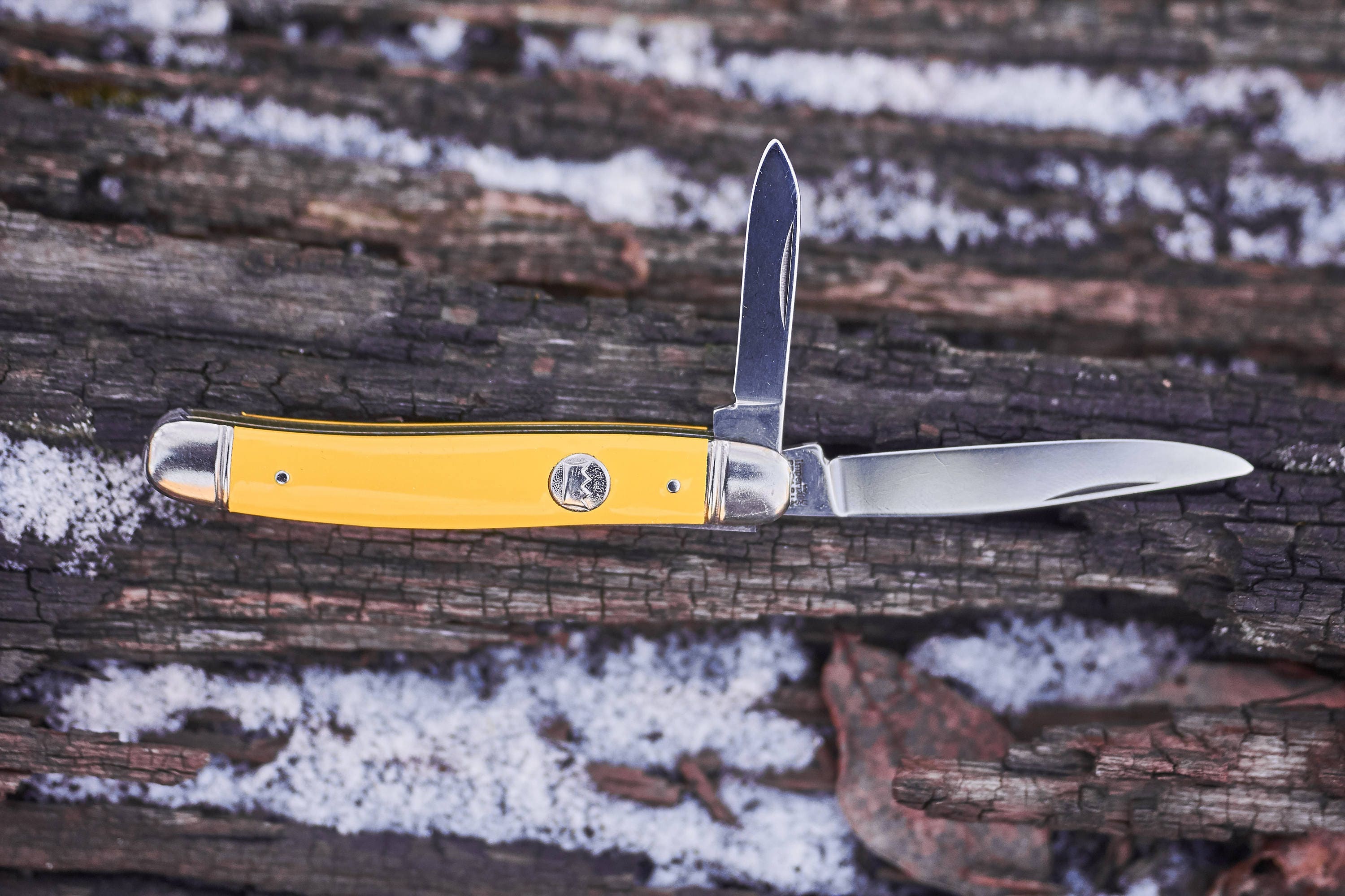 Vintage Imperial NOS pocket knife 2 blade yellow