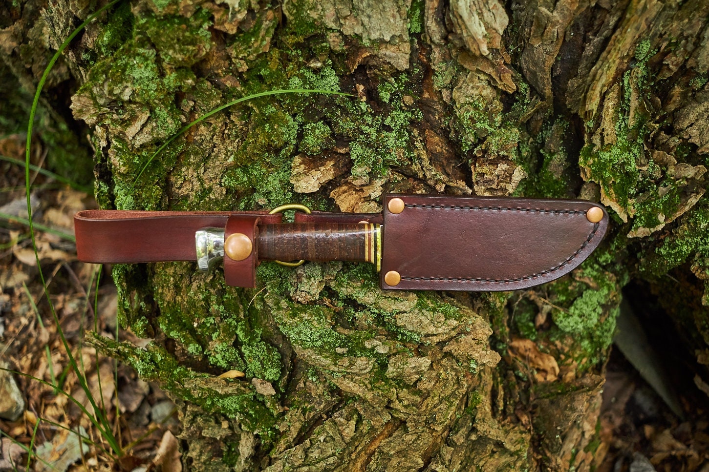 Vintage Kabar fixed blade knife with custom handmade leather sheath
