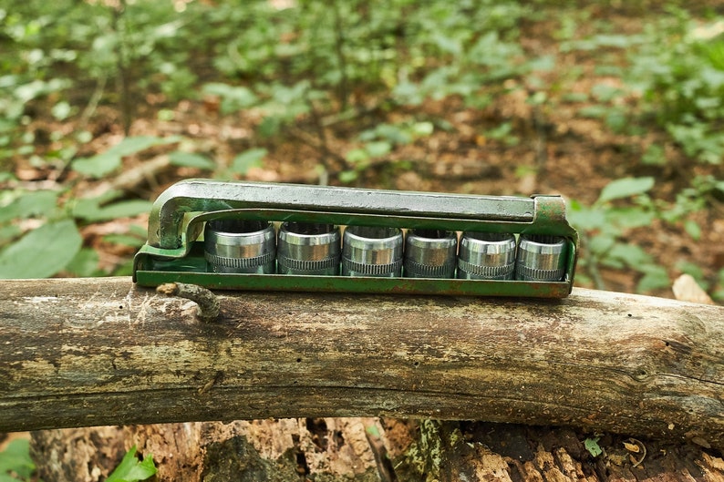 Vintage Indestro socket set