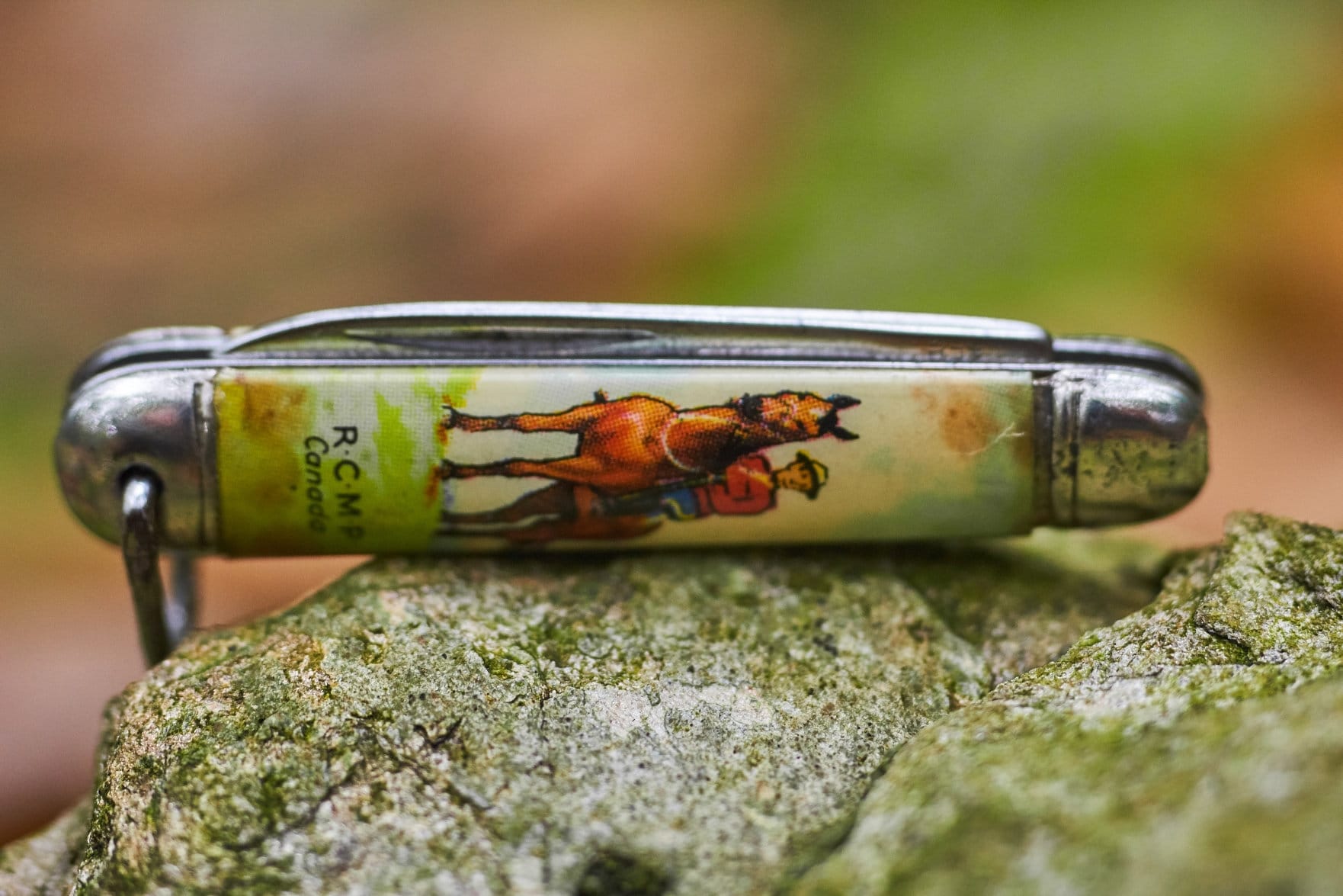 Vintage Canadian Mountie pocket knife by Richards Sheffield England Canada RCMP