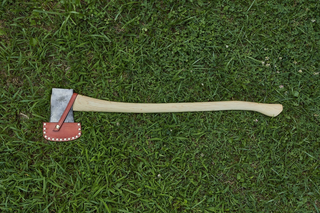 Vintage Sager axe from Warren Axe and Tool Co with handmade leather sheath