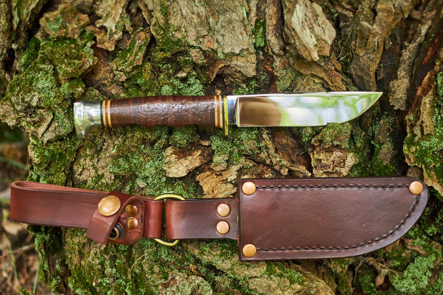 Vintage Kabar fixed blade knife with custom handmade leather sheath