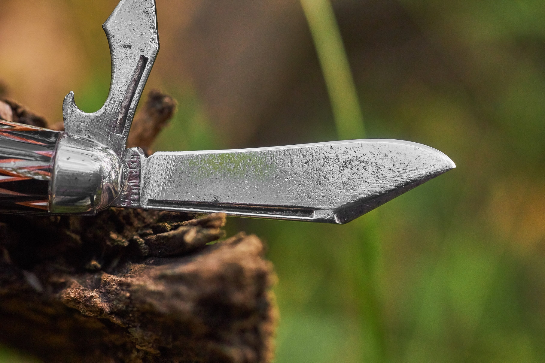 Vintage Hammer pocket knife with rare coloring