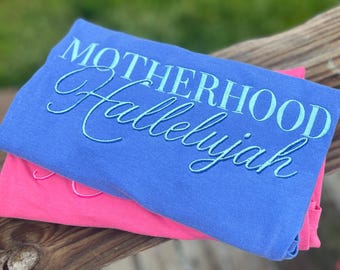 Mutterschaft Halleluja bestickte T-Shirt