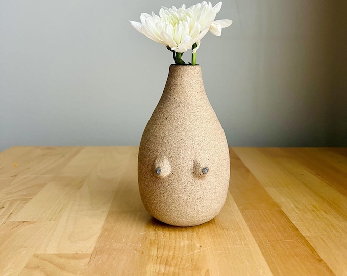 Handmade Boob Bud Vase – Fun Ceramic Flower Vase – Unique Small Vase – Playful & Functional Gift