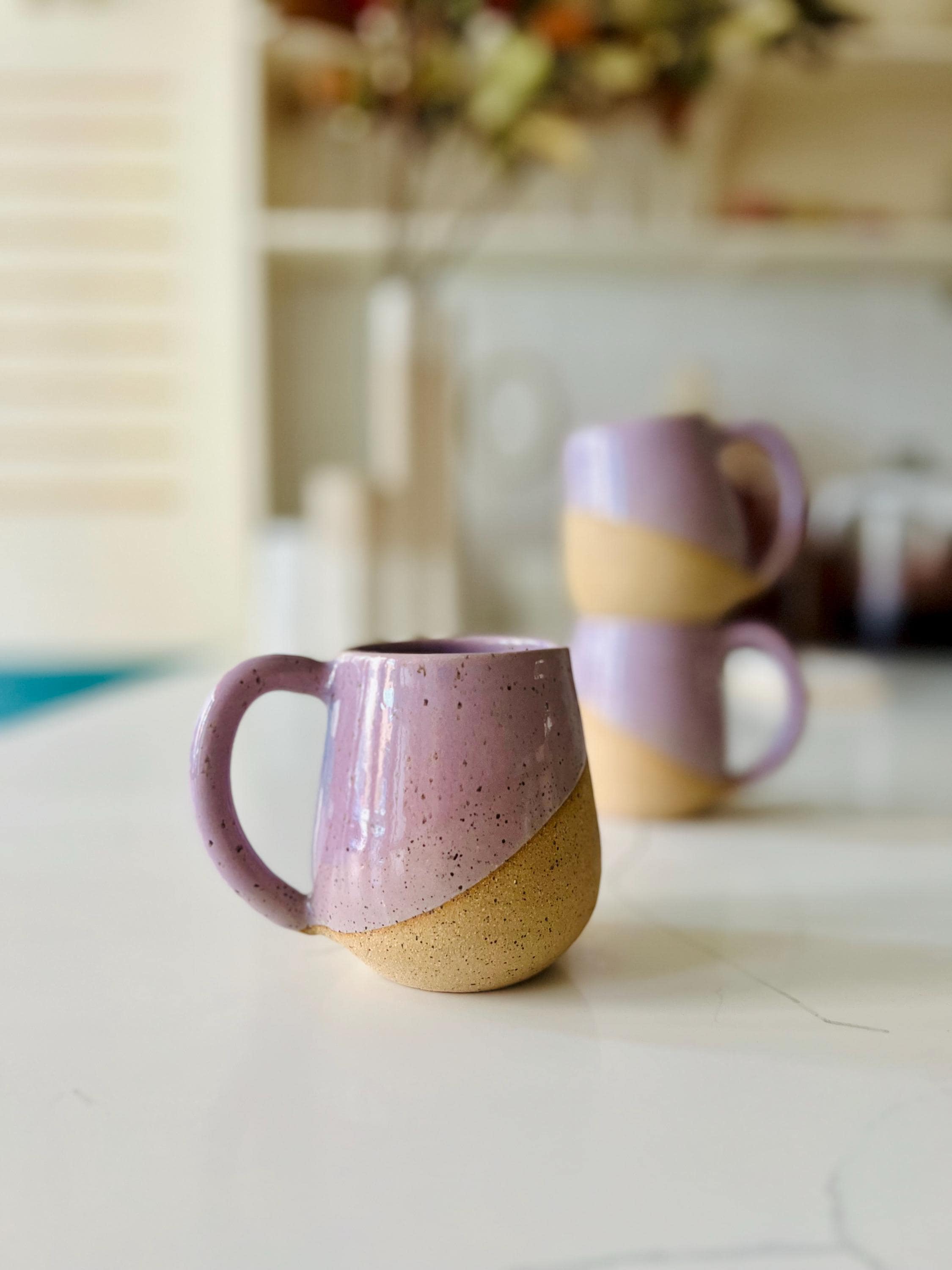 Handgemaakte keramische koffiemok: 12 oz aardewerk beker met handvat - België