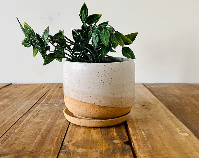 Round-Bottom Pot and Saucer - White - Handmade Ceramic