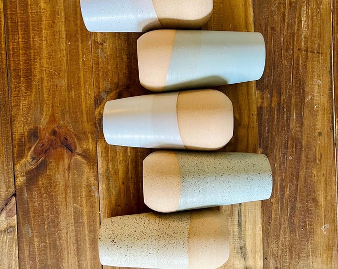 Wide Bottom Vase – Unique Ceramic Vase in 2 sizes and colors
