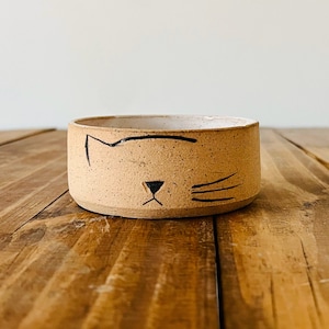 Mod Cat Food Bowl - Natural Beige and White - Handmade Ceramic