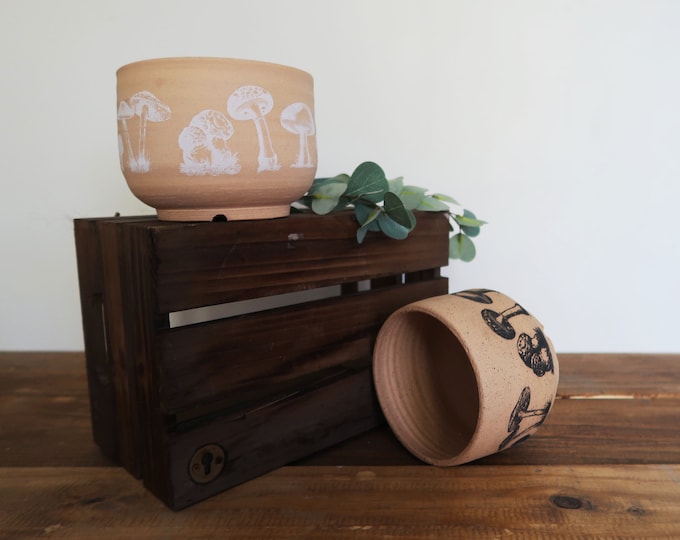 SALE! 50% off - Shroom Planter with Saucer - Succulent/Herb/Plant Pot - Handmade Ceramic