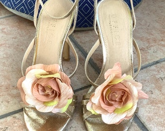 Ladies Beige Rose Floral Shoe Clips