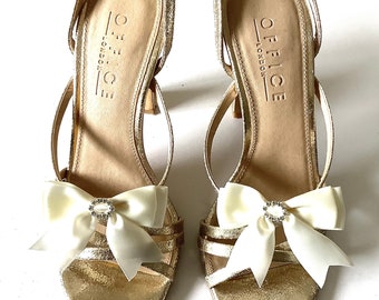 Ladies Girls Cream and Diamanté Satin Wedding Bow Shoe Clips