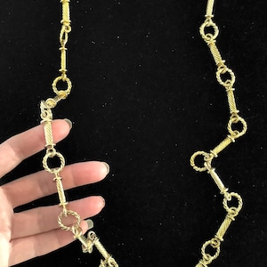 Vintage 80’s Long Gold Snaffle Chain Dead Stock