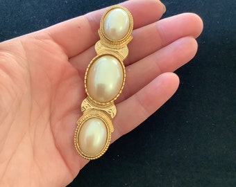 Vintage 80’s Pearl and Gold Brooch