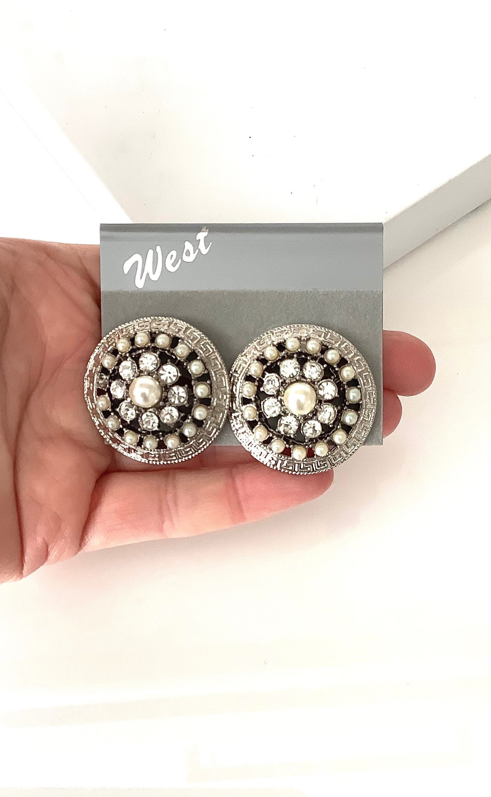 Boucles D'oreilles Clips Vintage Argentées Avec Perles De Cristal - État Impeccable - Occasion