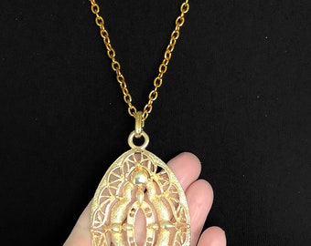 Vintage 70’s Gold Pendant Necklace