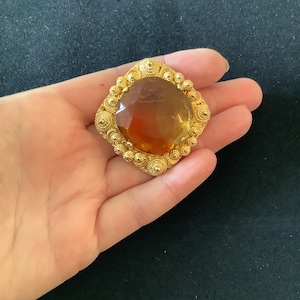 Vintage Gold and Brown Brooch